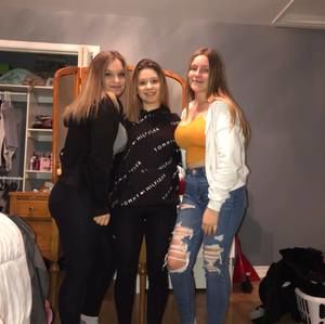 Meet your Posher, Brooke